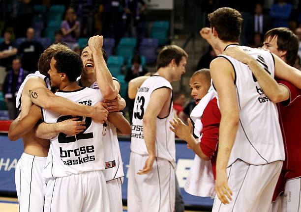 步入全新舞 步入全新舞