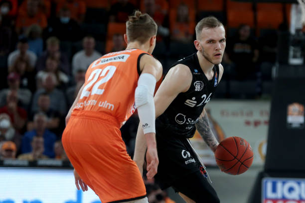 国乒男队竟 国乒男队竟