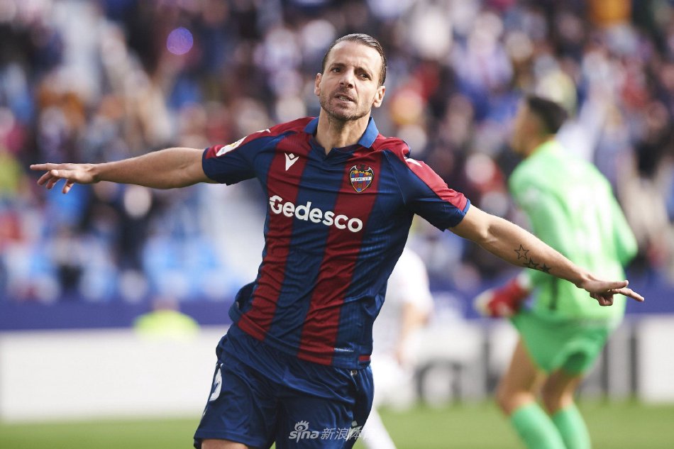 拜仁创造更 拜仁创造更