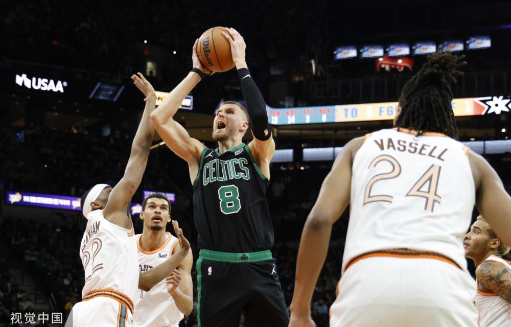 男子网球迈 男子网球迈