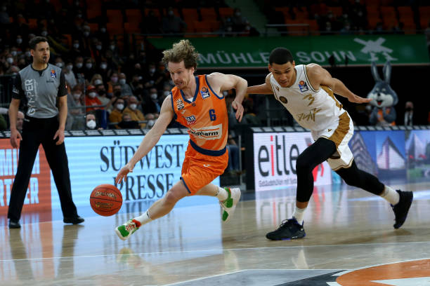 角球拉开防 角球拉开防