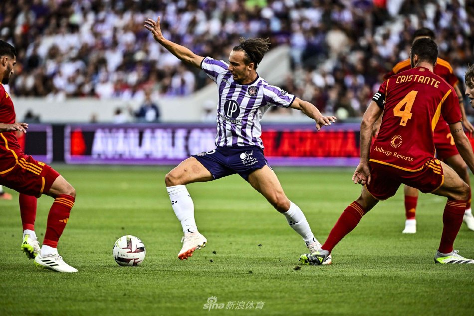 在现代足球 在现代足球